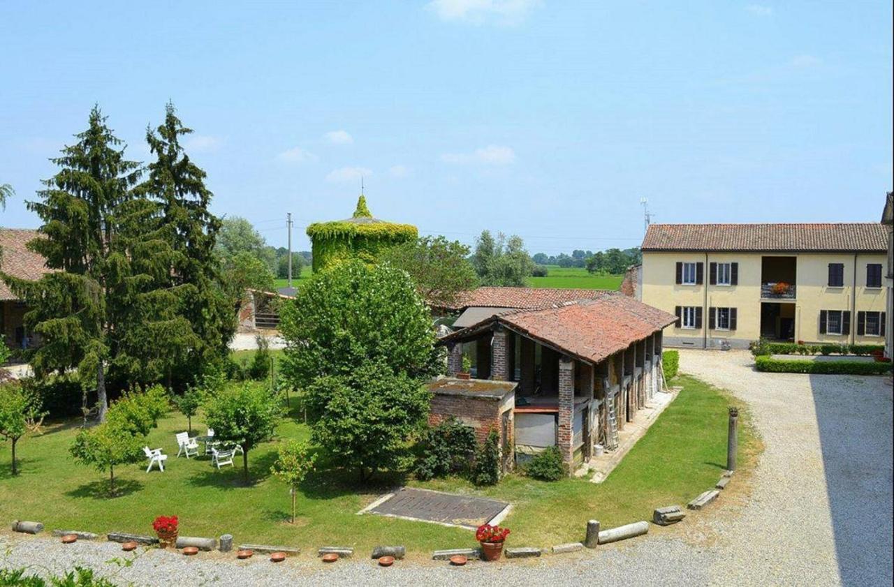 Bed and Breakfast Agriturismo Fiamberta Чертоза-ди-Павия Экстерьер фото